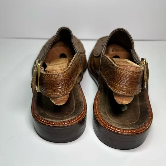 Luxurious Ostrich Leather Men's Sandals - Picture 4 of 8